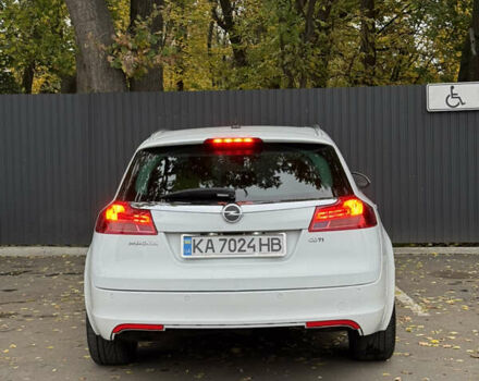 Опель Инсигния 2010 в Броварах на Automoto.ua Белый Опель Инсигния, объемом двигателя 1.96 л и пробегом 311 тыс. км за 7500 $, фото 5 на Automoto.ua