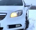 Белый Опель Инсигния, объемом двигателя 2 л и пробегом 23400 тыс. км за 6800 $, фото 2 на Automoto.ua