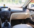Білий Опель Інсігнія, об'ємом двигуна 1.96 л та пробігом 284 тис. км за 7200 $, фото 12 на Automoto.ua