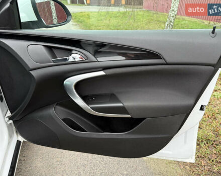 Белый Опель Инсигния, объемом двигателя 1.6 л и пробегом 210 тыс. км за 8000 $, фото 52 на Automoto.ua