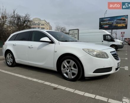 Белый Опель Инсигния, объемом двигателя 1.96 л и пробегом 318 тыс. км за 6999 $, фото 7 на Automoto.ua