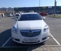 Белый Опель Инсигния, объемом двигателя 2 л и пробегом 315 тыс. км за 7400 $, фото 2 на Automoto.ua