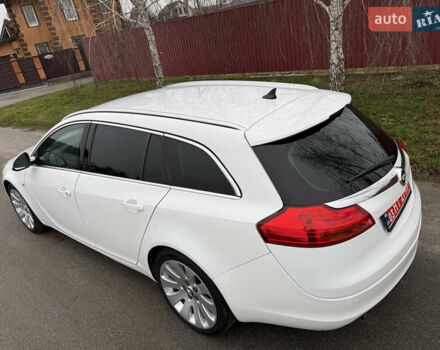 Белый Опель Инсигния, объемом двигателя 1.6 л и пробегом 210 тыс. км за 8000 $, фото 14 на Automoto.ua