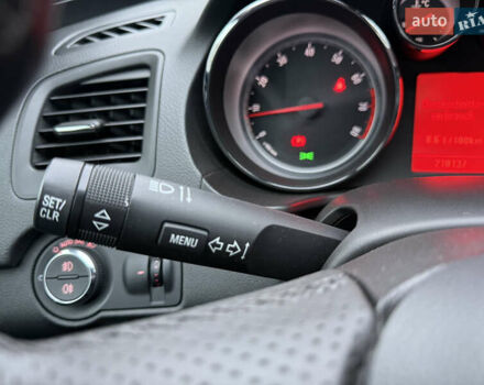 Белый Опель Инсигния, объемом двигателя 1.6 л и пробегом 210 тыс. км за 8300 $, фото 18 на Automoto.ua