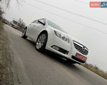 Белый Опель Инсигния, объемом двигателя 1.6 л и пробегом 210 тыс. км за 8000 $, фото 17 на Automoto.ua