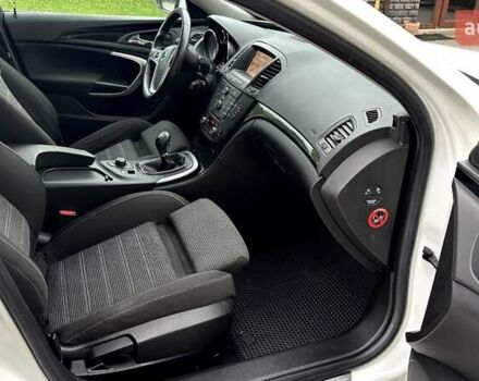 Белый Опель Инсигния, объемом двигателя 1.6 л и пробегом 200 тыс. км за 7770 $, фото 19 на Automoto.ua