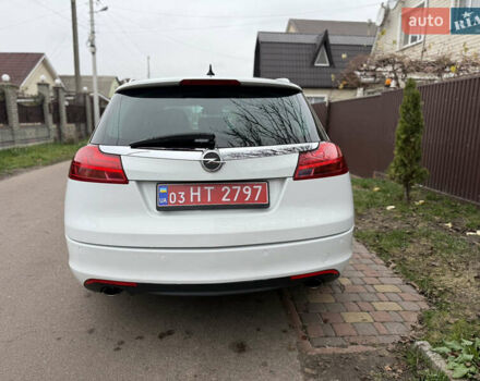 Белый Опель Инсигния, объемом двигателя 1.6 л и пробегом 210 тыс. км за 8300 $, фото 5 на Automoto.ua
