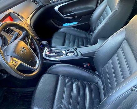 Опель Инсигния 2010 в Черновцах на Automoto.ua Белый Опель Инсигния, объемом двигателя 2 л и пробегом 320 тыс. км за 7600 $, фото 6 на Automoto.ua