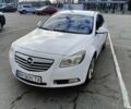 Белый Опель Инсигния, объемом двигателя 1.96 л и пробегом 310 тыс. км за 6500 $, фото 4 на Automoto.ua