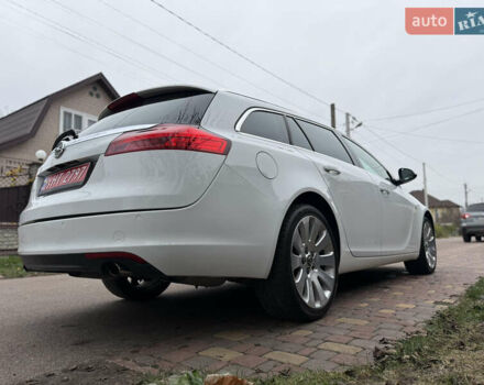 Белый Опель Инсигния, объемом двигателя 1.6 л и пробегом 210 тыс. км за 8300 $, фото 9 на Automoto.ua