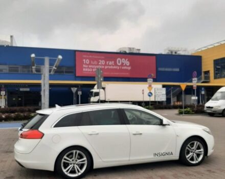 Белый Опель Инсигния, объемом двигателя 2 л и пробегом 289 тыс. км за 8000 $, фото 3 на Automoto.ua