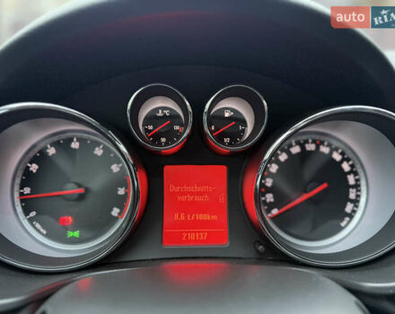 Белый Опель Инсигния, объемом двигателя 1.6 л и пробегом 210 тыс. км за 8300 $, фото 17 на Automoto.ua