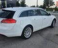 Белый Опель Инсигния, объемом двигателя 2 л и пробегом 223 тыс. км за 8700 $, фото 2 на Automoto.ua