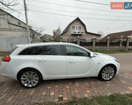 Белый Опель Инсигния, объемом двигателя 1.6 л и пробегом 210 тыс. км за 8300 $, фото 7 на Automoto.ua