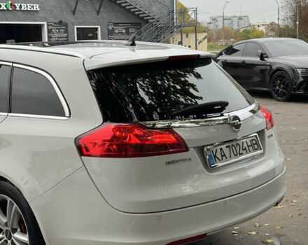 Опель Инсигния 2010 в Броварах на Automoto.ua Белый Опель Инсигния, объемом двигателя 1.96 л и пробегом 311 тыс. км за 7500 $, фото 7 на Automoto.ua