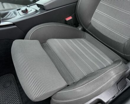 Белый Опель Инсигния, объемом двигателя 1.6 л и пробегом 210 тыс. км за 8300 $, фото 23 на Automoto.ua