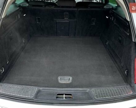 Белый Опель Инсигния, объемом двигателя 1.6 л и пробегом 200 тыс. км за 7770 $, фото 18 на Automoto.ua