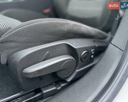 Белый Опель Инсигния, объемом двигателя 1.6 л и пробегом 210 тыс. км за 8300 $, фото 31 на Automoto.ua