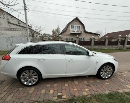 Белый Опель Инсигния, объемом двигателя 1.6 л и пробегом 210 тыс. км за 8300 $, фото 7 на Automoto.ua