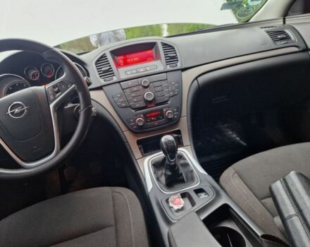 Белый Опель Инсигния, объемом двигателя 2 л и пробегом 168 тыс. км за 6800 $, фото 13 на Automoto.ua