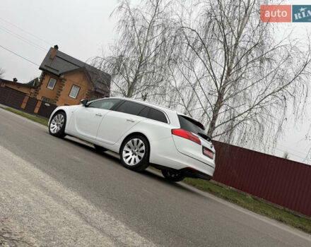 Белый Опель Инсигния, объемом двигателя 1.6 л и пробегом 210 тыс. км за 8000 $, фото 18 на Automoto.ua