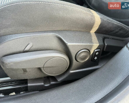 Белый Опель Инсигния, объемом двигателя 1.6 л и пробегом 210 тыс. км за 8000 $, фото 12 на Automoto.ua