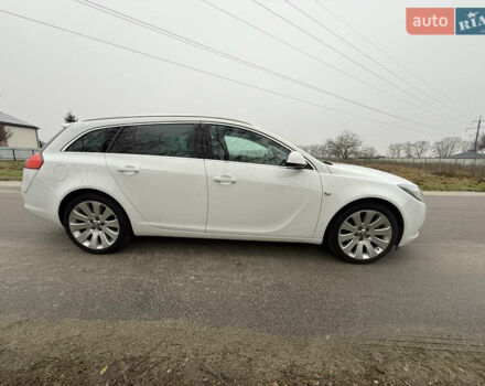 Белый Опель Инсигния, объемом двигателя 1.6 л и пробегом 210 тыс. км за 8000 $, фото 7 на Automoto.ua