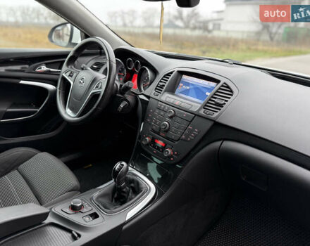 Белый Опель Инсигния, объемом двигателя 1.6 л и пробегом 210 тыс. км за 8000 $, фото 49 на Automoto.ua