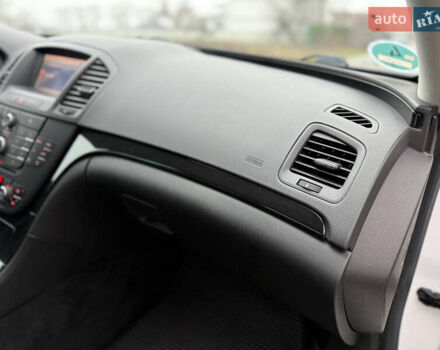 Белый Опель Инсигния, объемом двигателя 1.6 л и пробегом 210 тыс. км за 8000 $, фото 50 на Automoto.ua