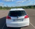 Белый Опель Инсигния, объемом двигателя 2 л и пробегом 324 тыс. км за 7499 $, фото 7 на Automoto.ua