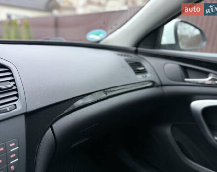 Белый Опель Инсигния, объемом двигателя 1.6 л и пробегом 210 тыс. км за 8300 $, фото 22 на Automoto.ua