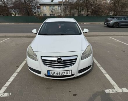 Белый Опель Инсигния, объемом двигателя 2 л и пробегом 318 тыс. км за 6999 $, фото 1 на Automoto.ua