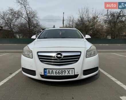 Белый Опель Инсигния, объемом двигателя 1.96 л и пробегом 318 тыс. км за 6999 $, фото 1 на Automoto.ua