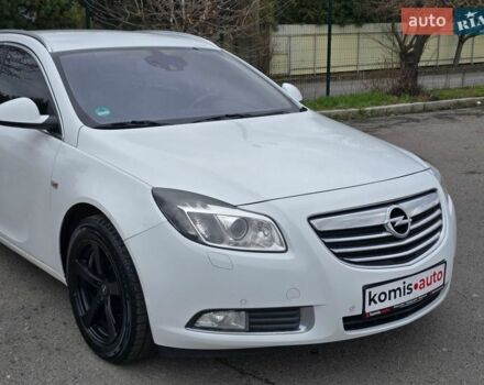 Белый Опель Инсигния, объемом двигателя 1.96 л и пробегом 337 тыс. км за 6799 $, фото 10 на Automoto.ua