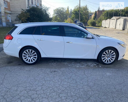 Білий Опель Інсігнія, об'ємом двигуна 1.96 л та пробігом 265 тис. км за 6100 $, фото 2 на Automoto.ua