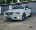 Белый Опель Инсигния, объемом двигателя 2 л и пробегом 240 тыс. км за 8600 $, фото 3 на Automoto.ua
