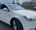 Опель Инсигния 2010 в Броварах на Automoto.ua Белый Опель Инсигния, объемом двигателя 2 л и пробегом 310 тыс. км за 7700 $, фото 2 на Automoto.ua