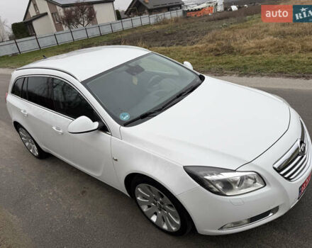 Белый Опель Инсигния, объемом двигателя 1.6 л и пробегом 210 тыс. км за 8000 $, фото 13 на Automoto.ua