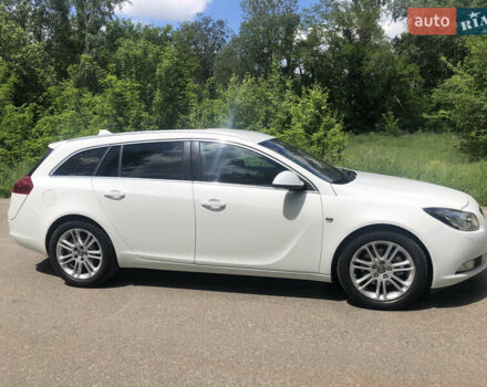 Білий Опель Інсігнія, об'ємом двигуна 2 л та пробігом 324 тис. км за 6600 $, фото 3 на Automoto.ua