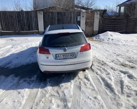Белый Опель Инсигния, объемом двигателя 2.8 л и пробегом 260 тыс. км за 7000 $, фото 3 на Automoto.ua