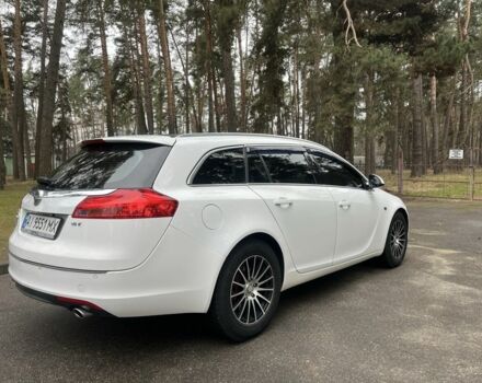 Белый Опель Инсигния, объемом двигателя 2.8 л и пробегом 265 тыс. км за 6500 $, фото 7 на Automoto.ua