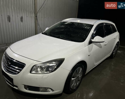 Белый Опель Инсигния, объемом двигателя 1.96 л и пробегом 295 тыс. км за 6450 $, фото 8 на Automoto.ua