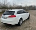 Белый Опель Инсигния, объемом двигателя 1.96 л и пробегом 230 тыс. км за 7000 $, фото 2 на Automoto.ua