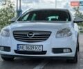 Білий Опель Інсігнія, об'ємом двигуна 2 л та пробігом 290 тис. км за 7900 $, фото 1 на Automoto.ua