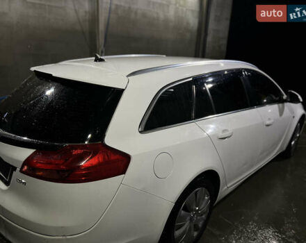 Белый Опель Инсигния, объемом двигателя 1.96 л и пробегом 295 тыс. км за 6450 $, фото 3 на Automoto.ua