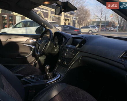 Белый Опель Инсигния, объемом двигателя 1.96 л и пробегом 348 тыс. км за 5900 $, фото 6 на Automoto.ua