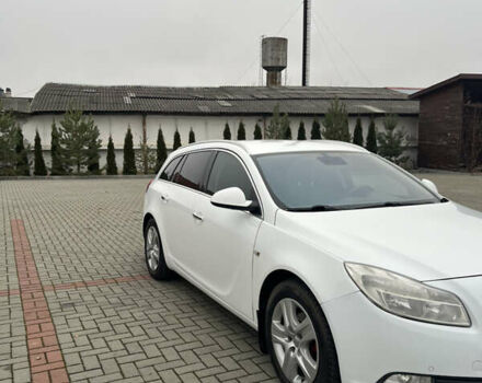 Белый Опель Инсигния, объемом двигателя 1.96 л и пробегом 323 тыс. км за 7300 $, фото 5 на Automoto.ua