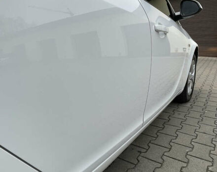 Белый Опель Инсигния, объемом двигателя 1.96 л и пробегом 260 тыс. км за 7700 $, фото 16 на Automoto.ua