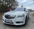 Белый Опель Инсигния, объемом двигателя 2 л и пробегом 359 тыс. км за 8500 $, фото 1 на Automoto.ua