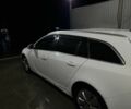 Белый Опель Инсигния, объемом двигателя 2 л и пробегом 325 тыс. км за 6599 $, фото 6 на Automoto.ua